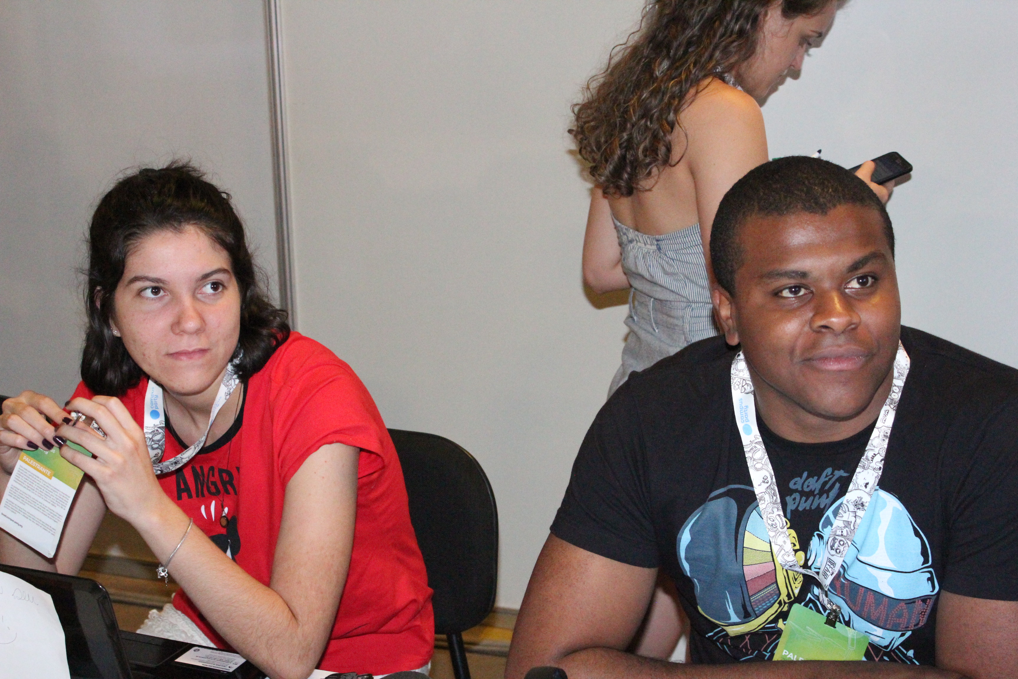 Aluna Giovana e servidor Robson, do Câmpus Luziânia, representantes da Install Fest - Laboratório Metabotix, na Campus Party   